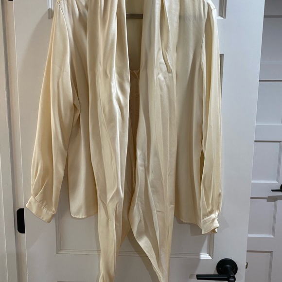 Anne Klein Tops - Anne Klein Cream Blouse Relaxed Fit Long Sleeves